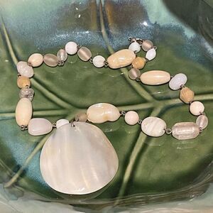 Gorgeous Vintage Mother of Pearl Unique Necklace